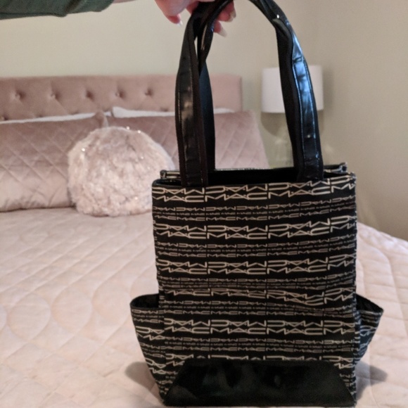 ❌SOLD❌ Large vintage MAC makeup Tote - Picture 4 of 7